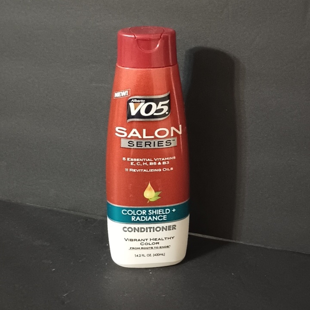 VO5 Salon Series Color Shield + Radiance Conditioner 14.2 FL. OZ.